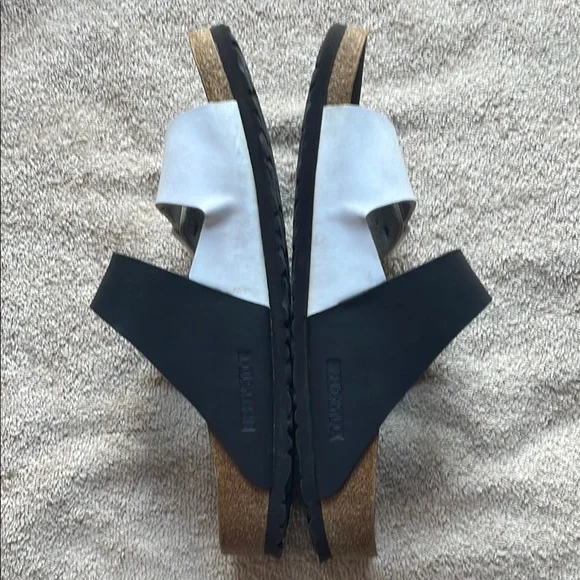 Birkenstock 42 Black/White Slide Sandal - Picture 2 of 10